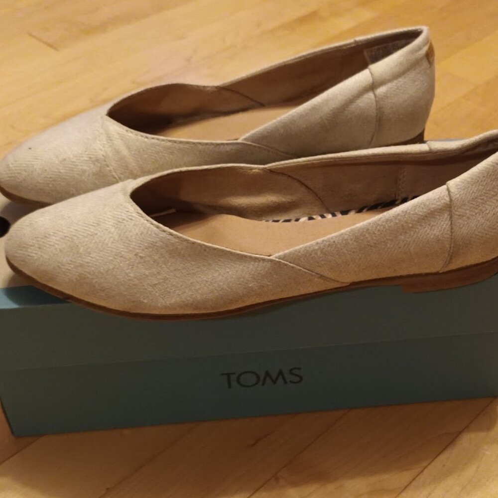 White Toms Flats
